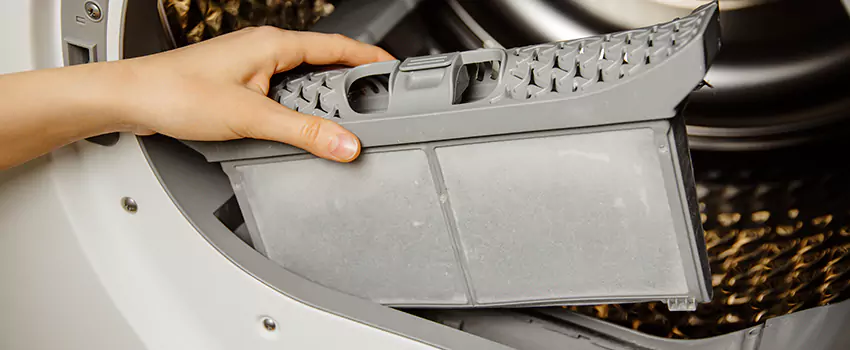 Signs Of A Clogged Dryer Lint Trap in Hobbs, New Mexico
